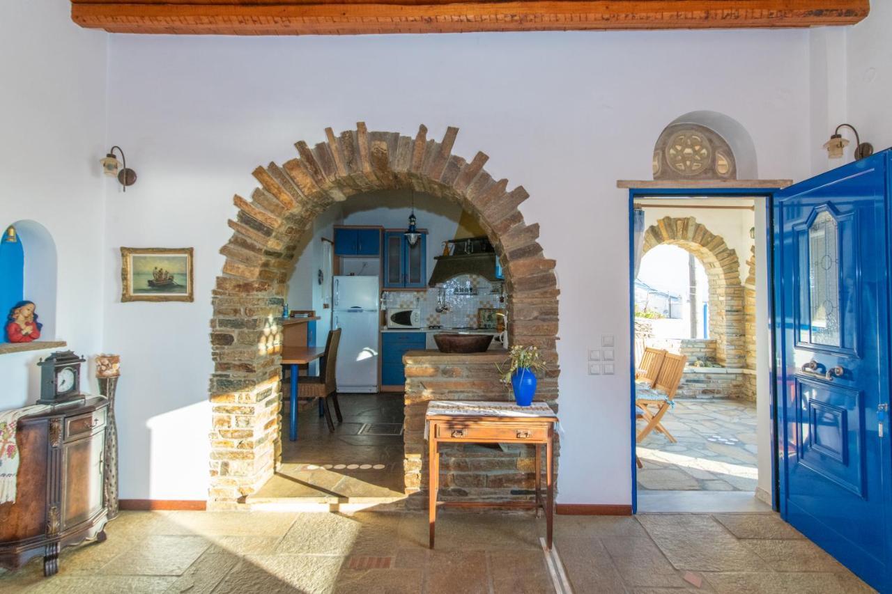 Traditional House By The Sea Isztérnia Kültér fotó